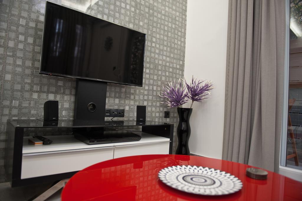 Iris Apartment Thessaloniki Exterior photo